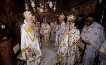 Πολυαρχιερατικό συλλείτουργο για την εορτή των Αγίων Πάντων στην ομώνυμη Ιερά Μονή Βεροίας